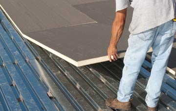 benefits of insulating Llwyn Yr Hwrdd flat roofing